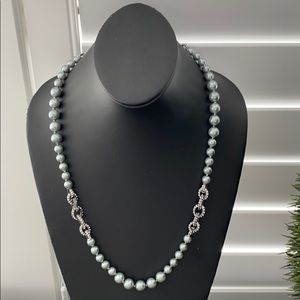 Ann Klein NWOT silver pearl with CV necklace